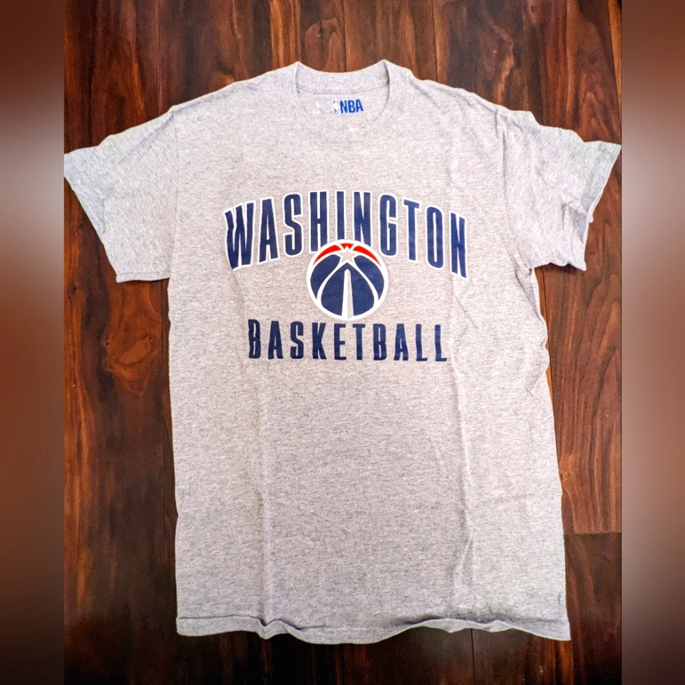 Women's NBA Washington Wizards T-Shirt Size Small